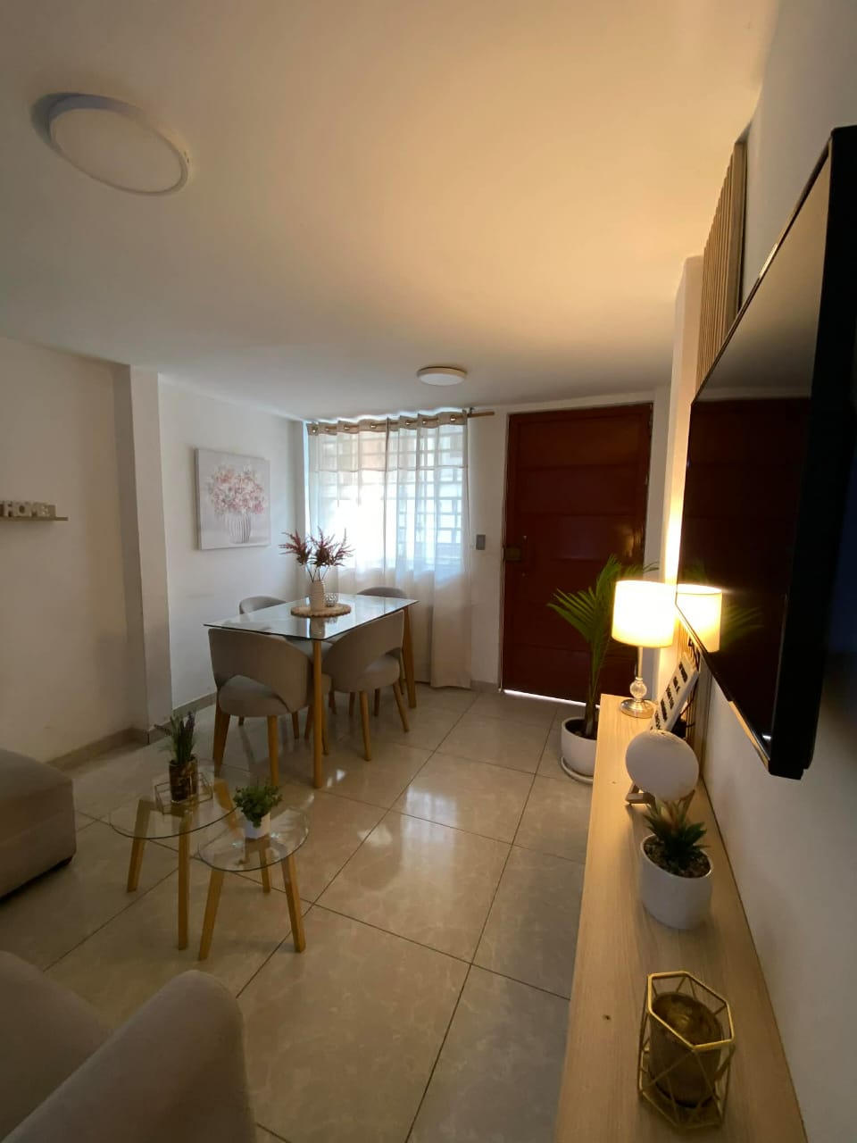 Relax Apartment – Espacio Familiar en Los Olivos